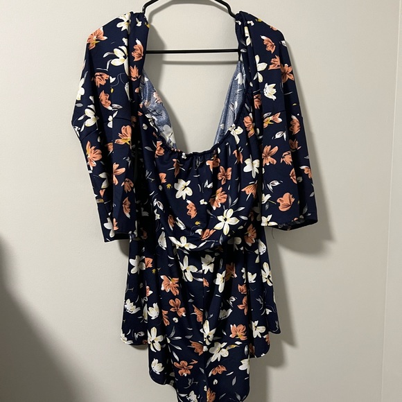 Floral Navy Blue Romper - Picture 2 of 2
